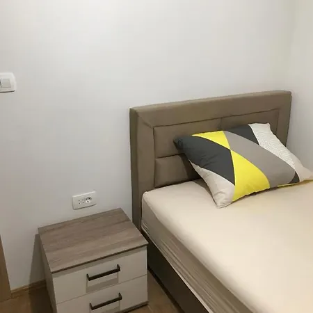 Albatros Apartment *
