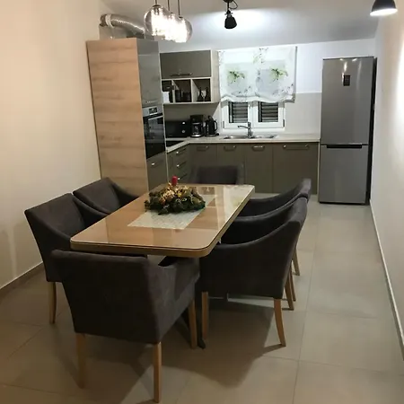 Albatros Kaštel Sućurac